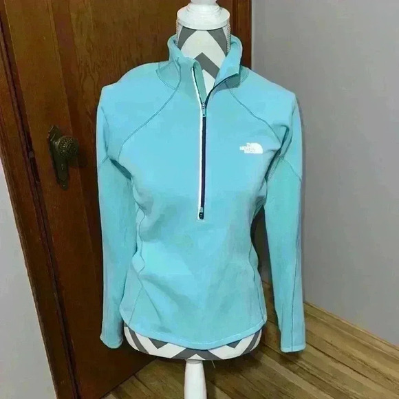 Northface jacket size small. - Picture 6 of 8